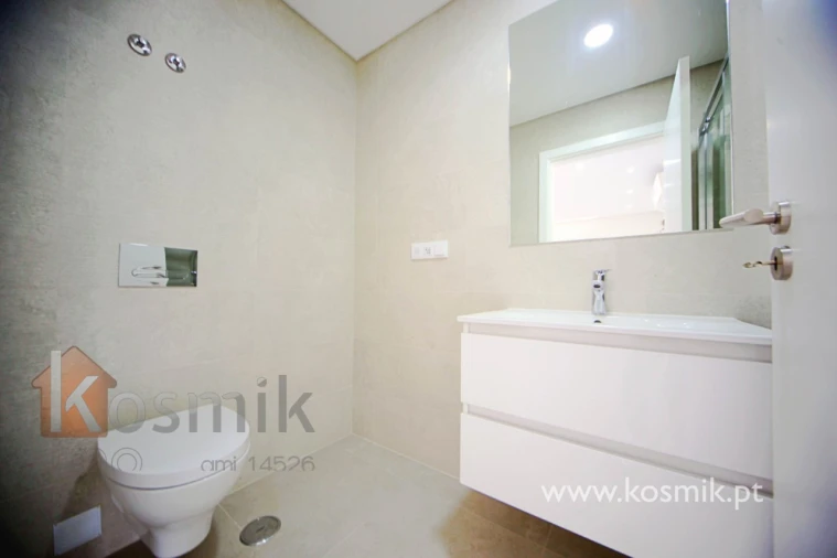 Apartamento T5 para Venda em Póvoa de Santo Adrião e Olival Basto Foto 44