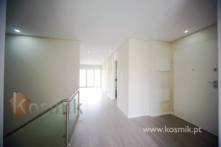 Apartamento T5 para Venda em Póvoa de Santo Adrião e Olival Basto Foto 48