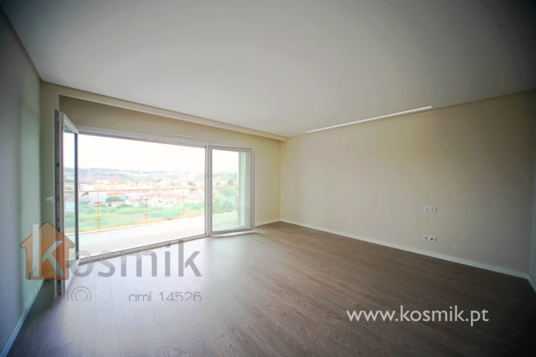 Apartamento T5 para Venda em Póvoa de Santo Adrião e Olival Basto Foto 55
