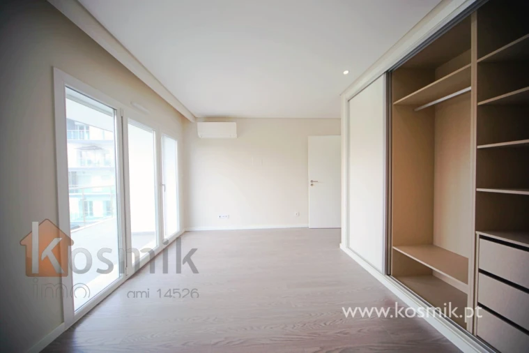 Apartamento T5 para Venda em Póvoa de Santo Adrião e Olival Basto Foto 67