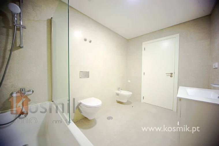 Apartamento T5 para Venda em Póvoa de Santo Adrião e Olival Basto Foto 73