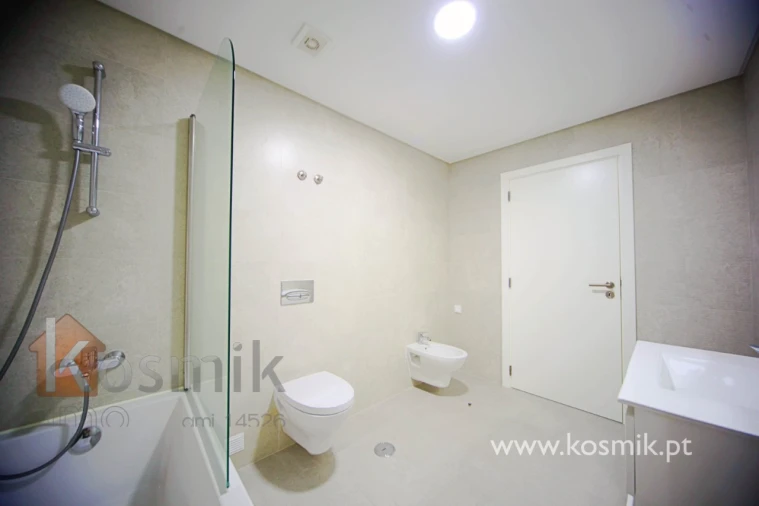 Apartamento T5 para Venda em Póvoa de Santo Adrião e Olival Basto Foto 74