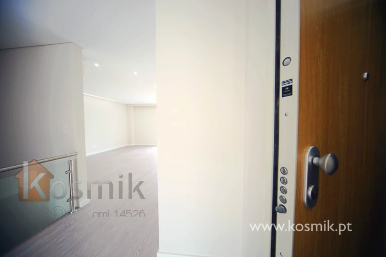 Apartamento T5 para Venda em Póvoa de Santo Adrião e Olival Basto Foto 78