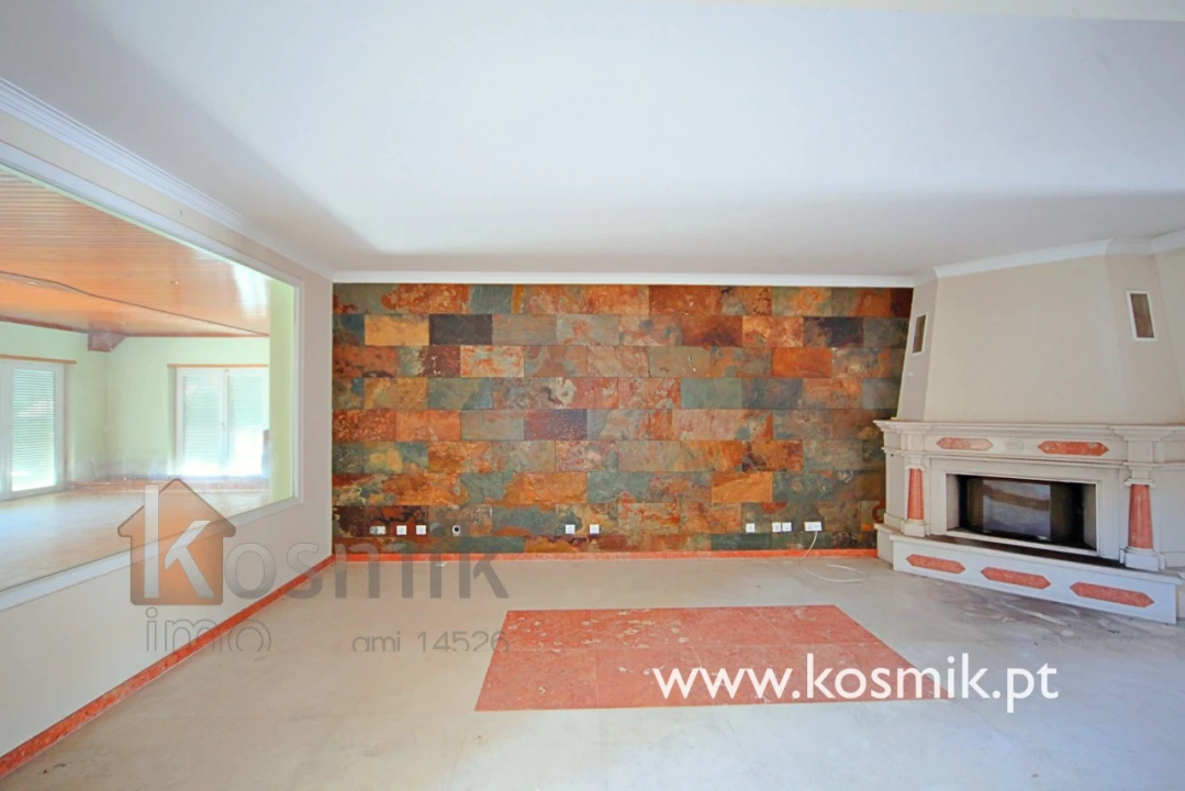 Moradia T8 para Venda em Bucelas Foto 4