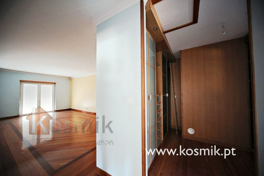 Moradia T8 para Venda em Bucelas Foto 62