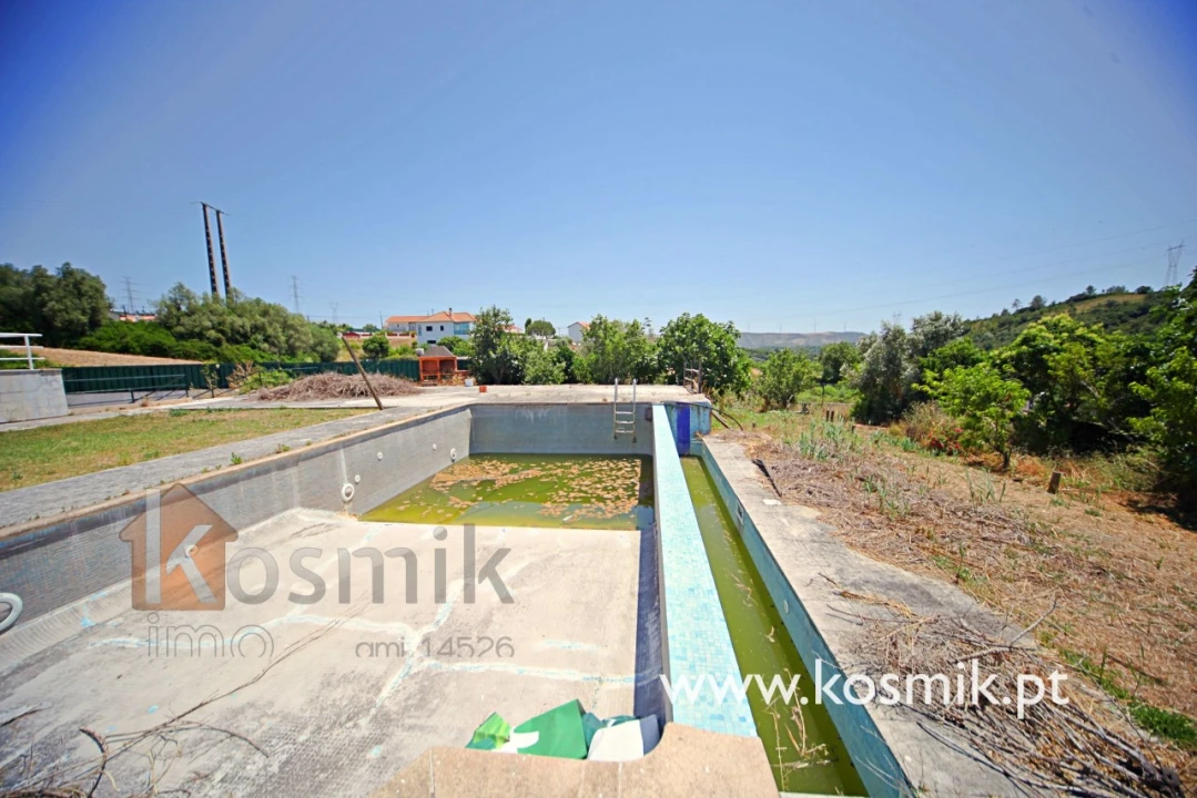 Moradia T8 para Venda em Bucelas Foto 38