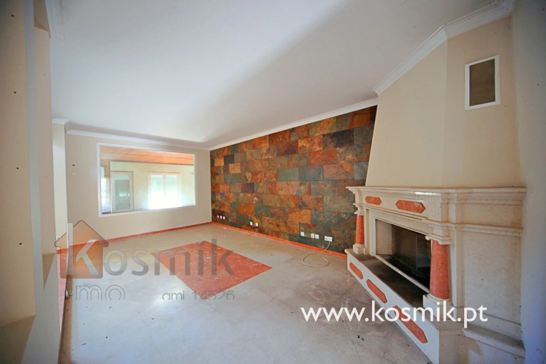 Moradia T8 para Venda em Bucelas Foto 50