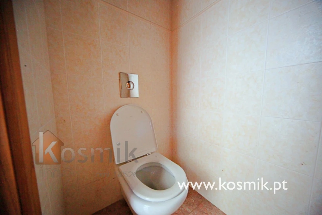 Moradia T8 para Venda em Bucelas Foto 53