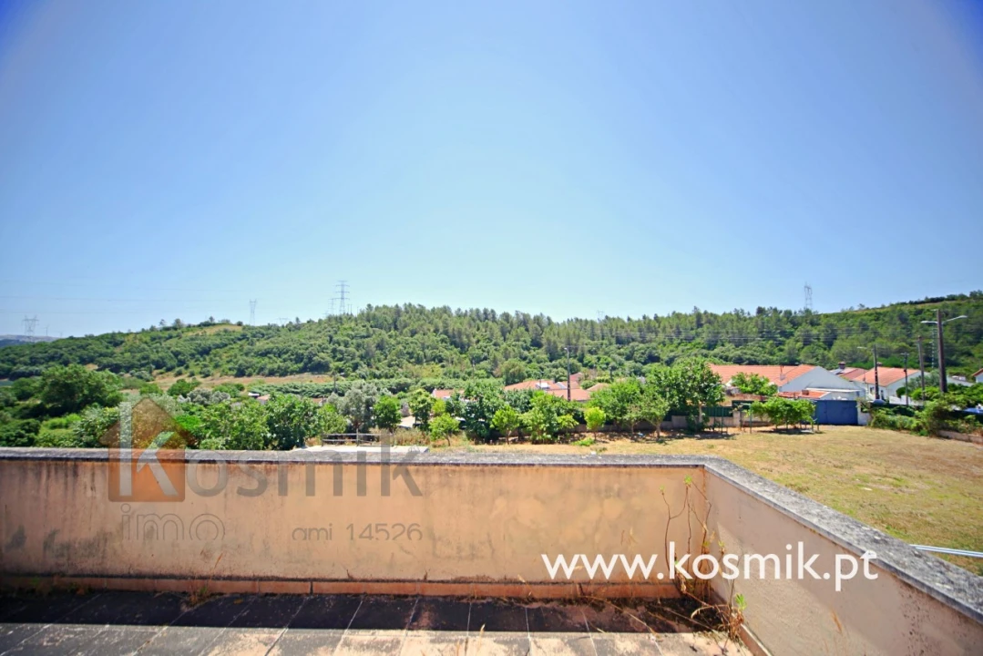 Moradia T8 para Venda em Bucelas Foto 70