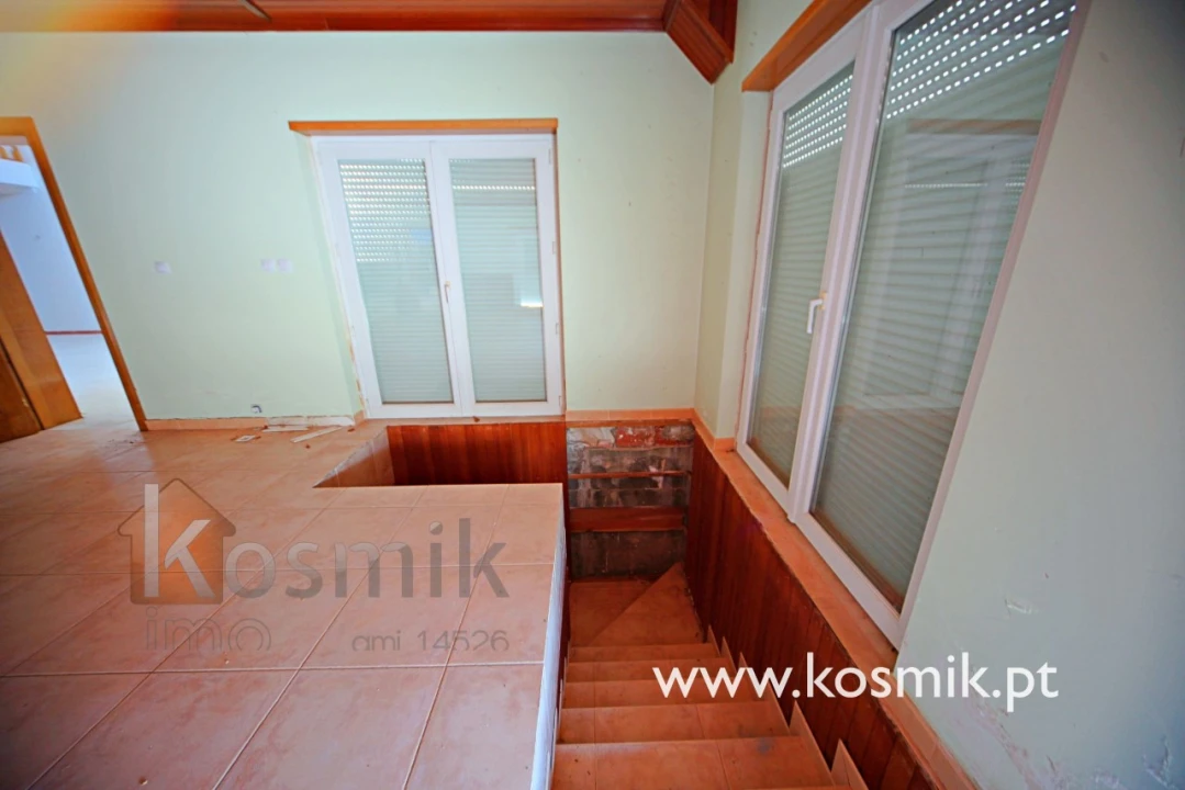 Moradia T8 para Venda em Bucelas Foto 72