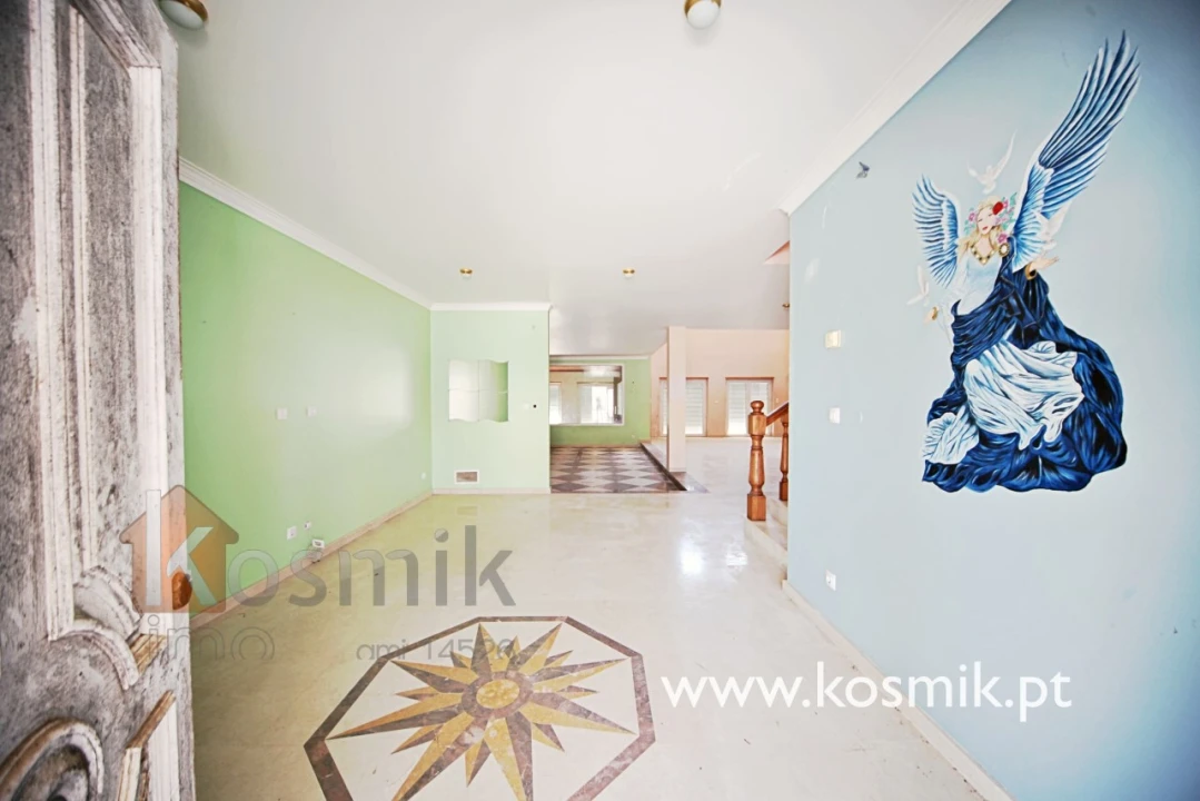 Moradia T8 para Venda em Bucelas Foto 81