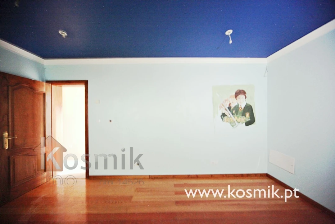 Moradia T8 para Venda em Bucelas Foto 93