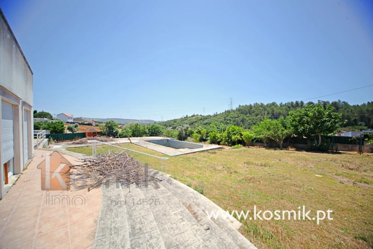 Moradia T8 para Venda em Bucelas Foto 5