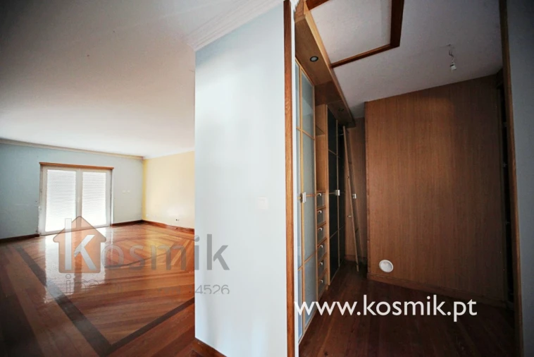 Moradia T8 para Venda em Bucelas Foto 62