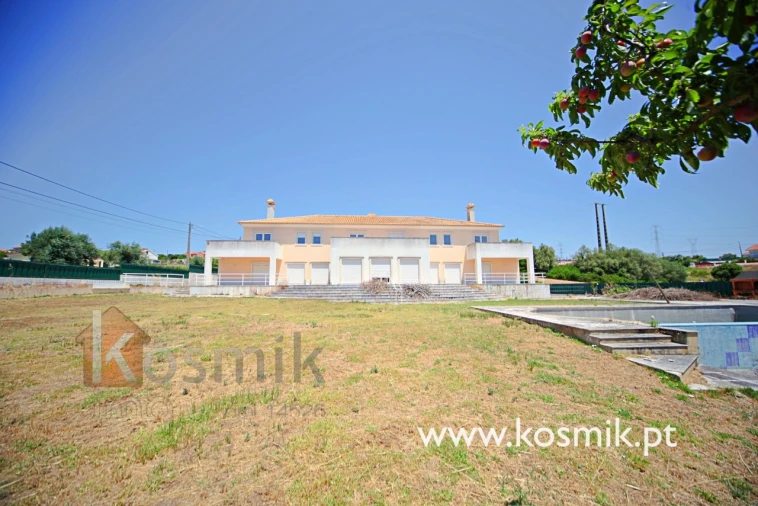 Moradia T8 para Venda em Bucelas Foto 35