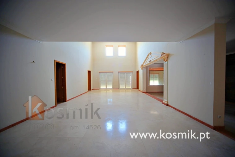 Moradia T8 para Venda em Bucelas Foto 47