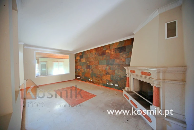 Moradia T8 para Venda em Bucelas Foto 50
