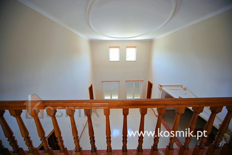 Moradia T8 para Venda em Bucelas Foto 60