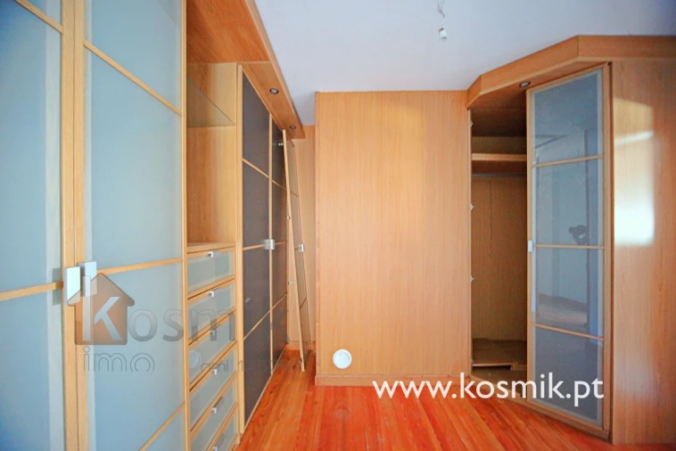 Moradia T8 para Venda em Bucelas Foto 14