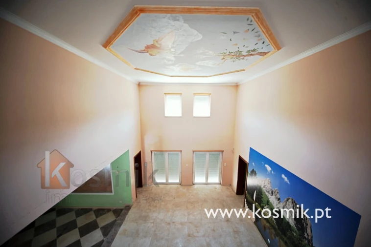 Moradia T8 para Venda em Bucelas Foto 95