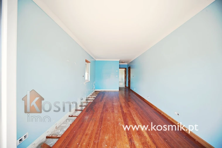 Moradia T8 para Venda em Bucelas Foto 103