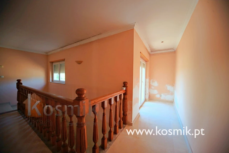 Moradia T8 para Venda em Bucelas Foto 107