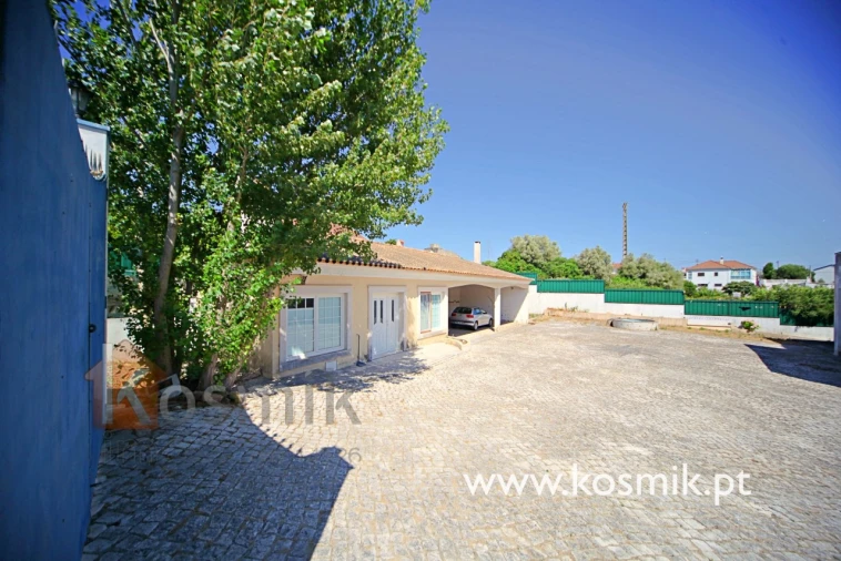 Moradia T8 para Venda em Bucelas Foto 120