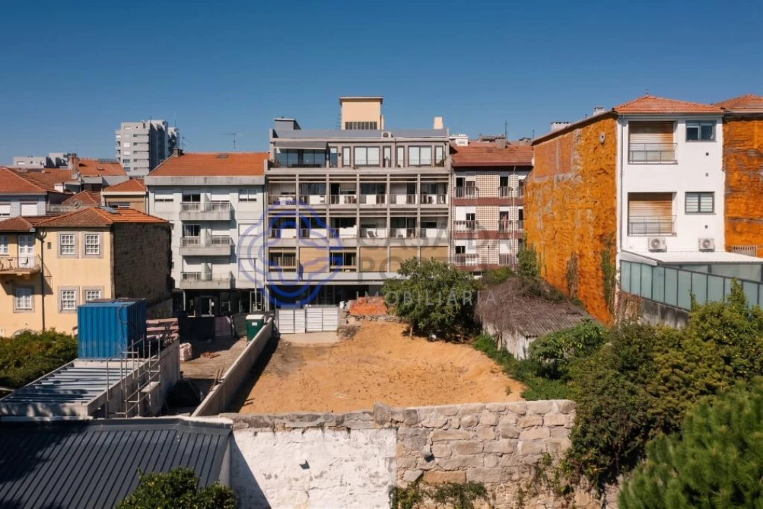 Terreno para Venda em Lordelo do Ouro e Massarelos Foto 5