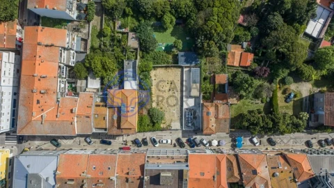 Terreno para Venda em Lordelo do Ouro e Massarelos