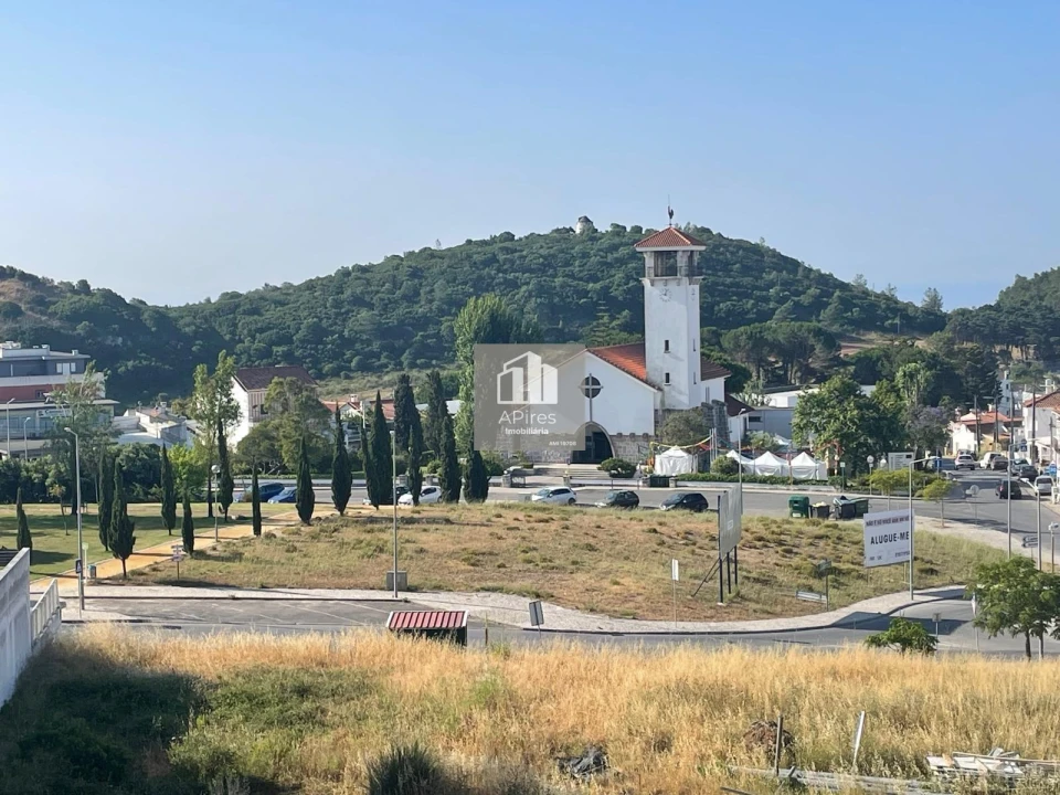 Apartamento T2 para Venda em Sesimbra (Castelo) Foto 26