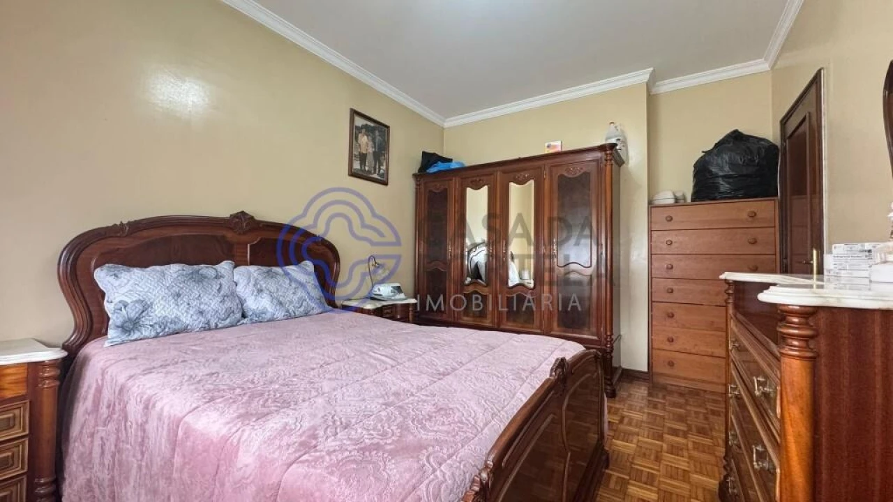 Apartamento T1 para Venda em Campo e Sobrado Foto 8
