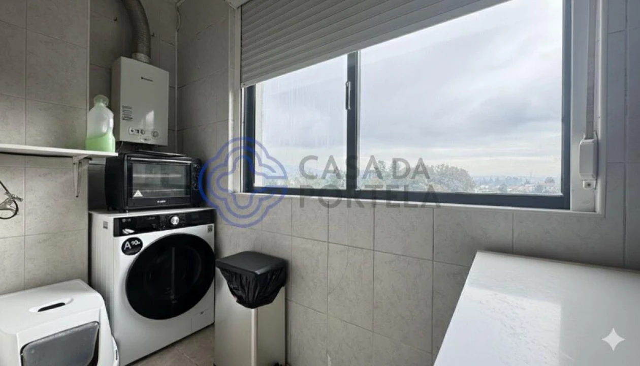 Apartamento T1 para Venda em Campo e Sobrado Foto 3