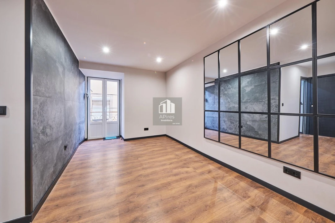 Apartamento T2 para Venda em Arroios Foto 8