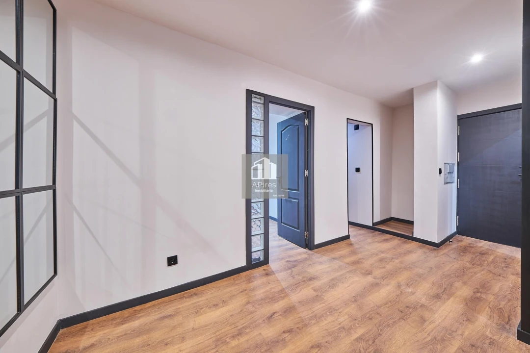 Apartamento T2 para Venda em Arroios Foto 10