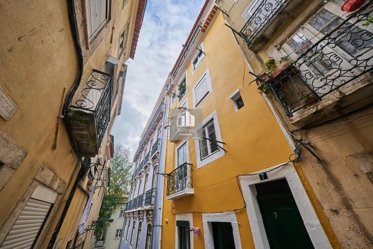 Apartamento T2 para Venda em Arroios Foto 2