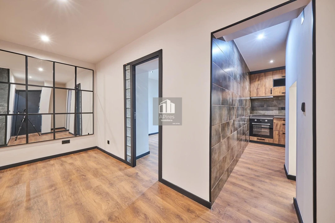 Apartamento T2 para Venda em Arroios Foto 13