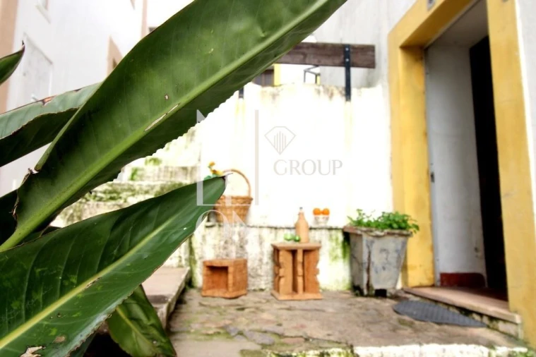 Moradia T3 para Venda em Santiago Maior Foto 2