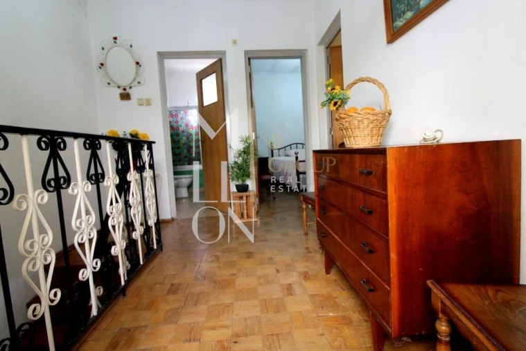 Moradia T3 para Venda em Santiago Maior Foto 16