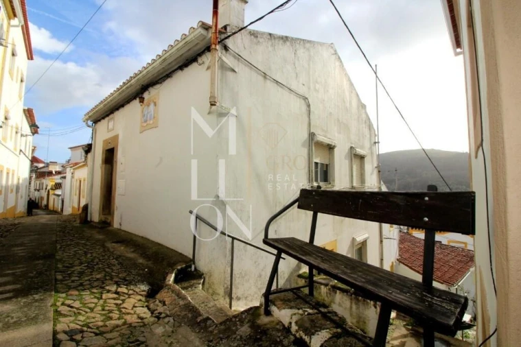 Moradia T3 para Venda em Santiago Maior Foto 25