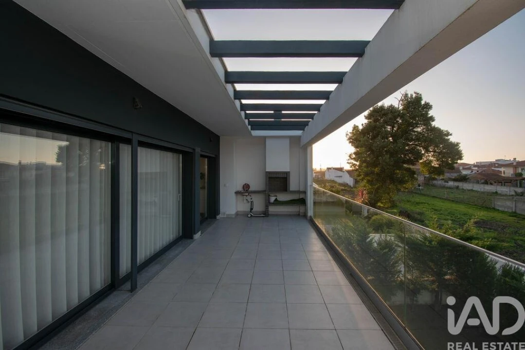 Apartamento T3 para Venda em Marinha Grande Foto 25