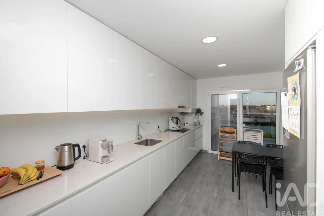 Apartamento T3 para Venda em Marinha Grande Foto 1