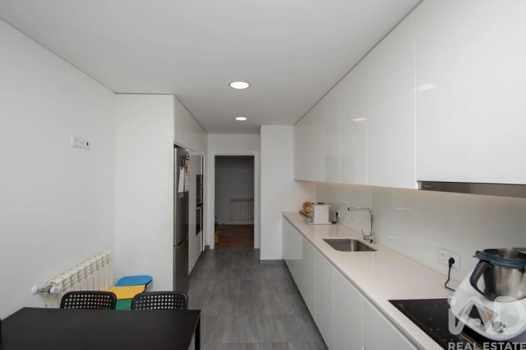 Apartamento T3 para Venda em Marinha Grande Foto 3