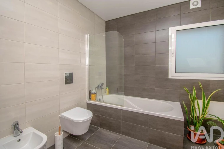 Apartamento T3 para Venda em Marinha Grande Foto 21