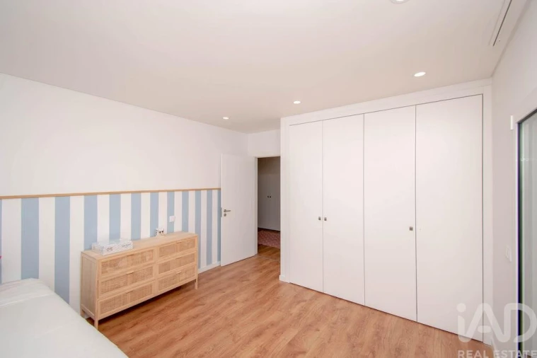 Apartamento T3 para Venda em Marinha Grande Foto 24
