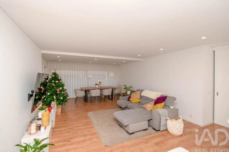 Apartamento T3 para Venda em Marinha Grande Foto 8