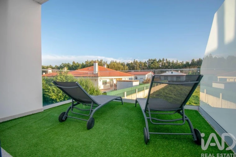 Apartamento T3 para Venda em Marinha Grande Foto 12