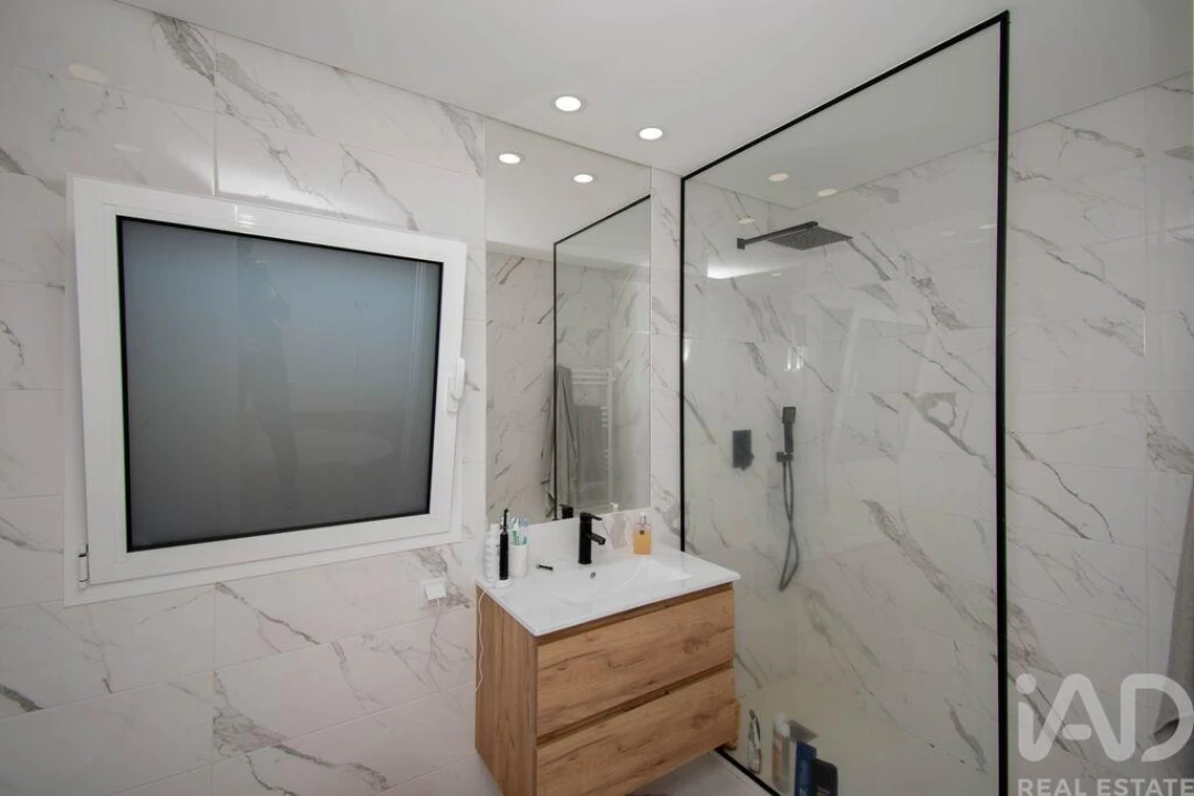 Apartamento T3 para Venda em Marinha Grande Foto 17