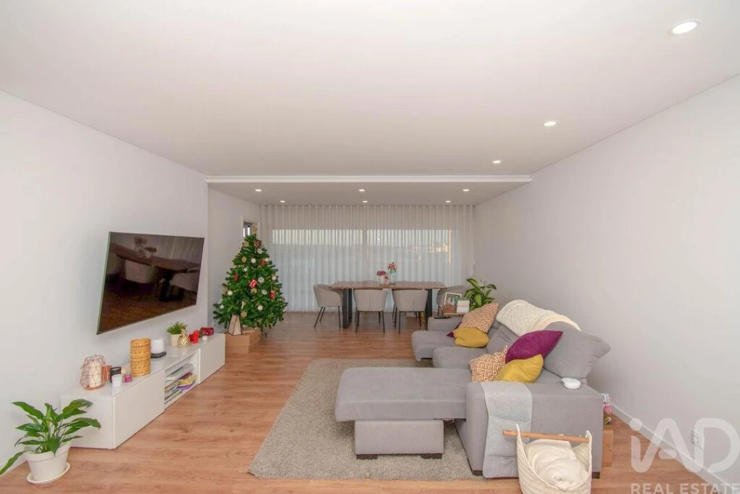 Apartamento T3 para Venda em Marinha Grande Foto 5