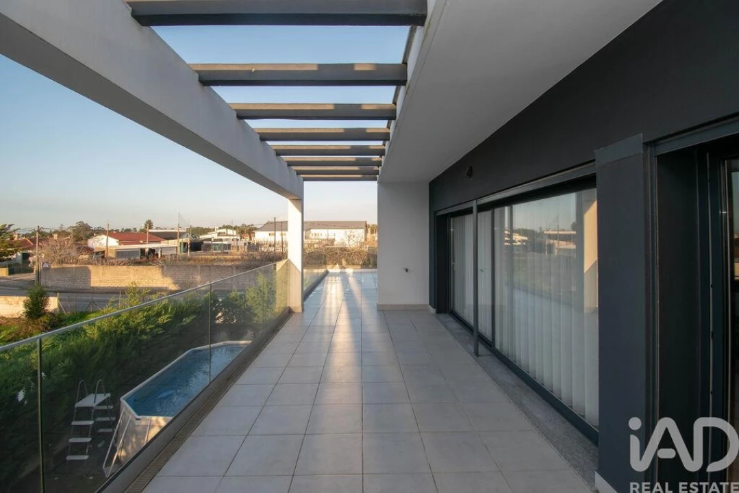 Apartamento T3 para Venda em Marinha Grande Foto 28