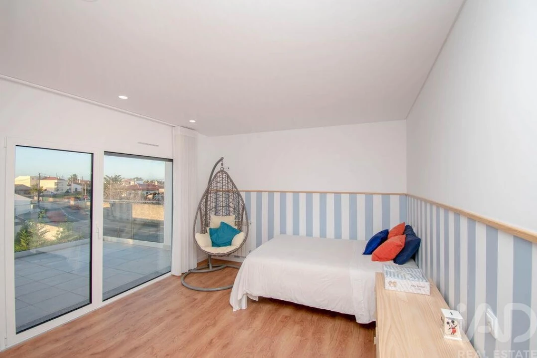 Apartamento T3 para Venda em Marinha Grande Foto 22